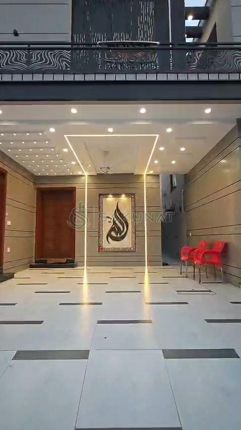8 Marla 5-bedroom House for sale in Bahria Town - Usman Block, Lahore