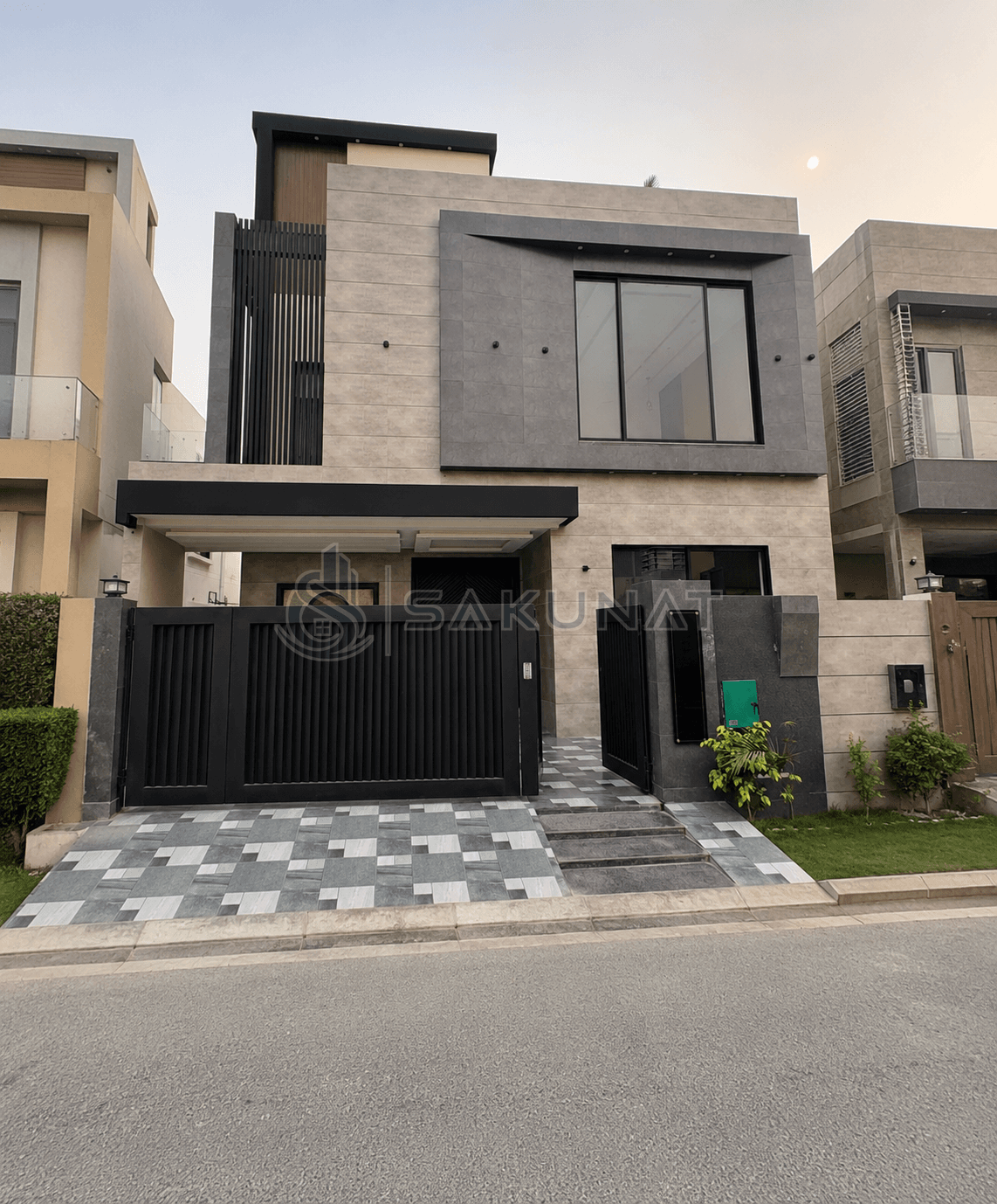 10 Marla 5-bedroom House for sale in Bahria Town - Jasmine Block, Lahore
