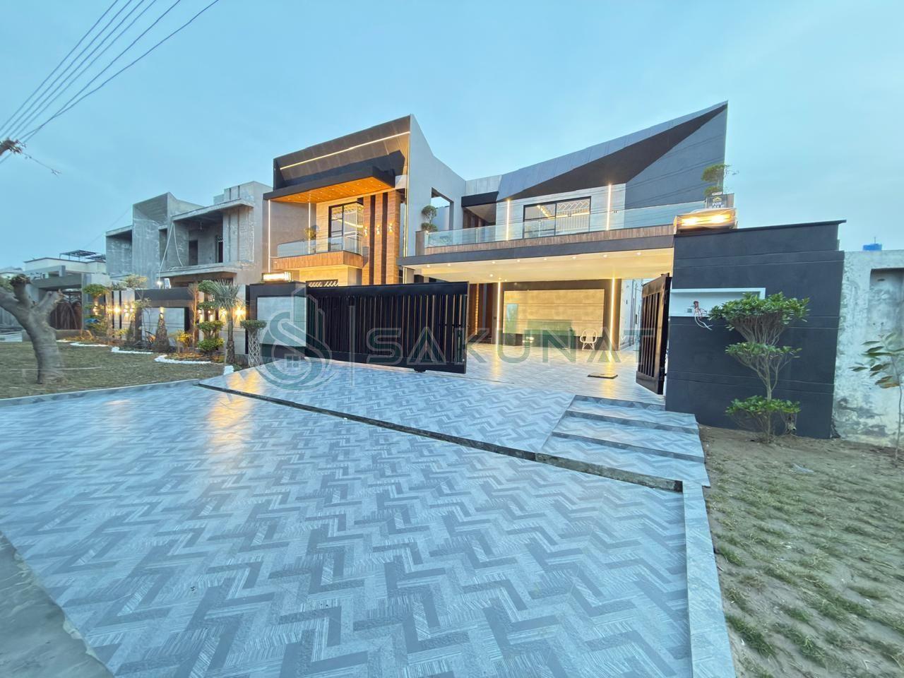 2 Kanal 7-bedroom House for sale in Valencia - Block H, Lahore