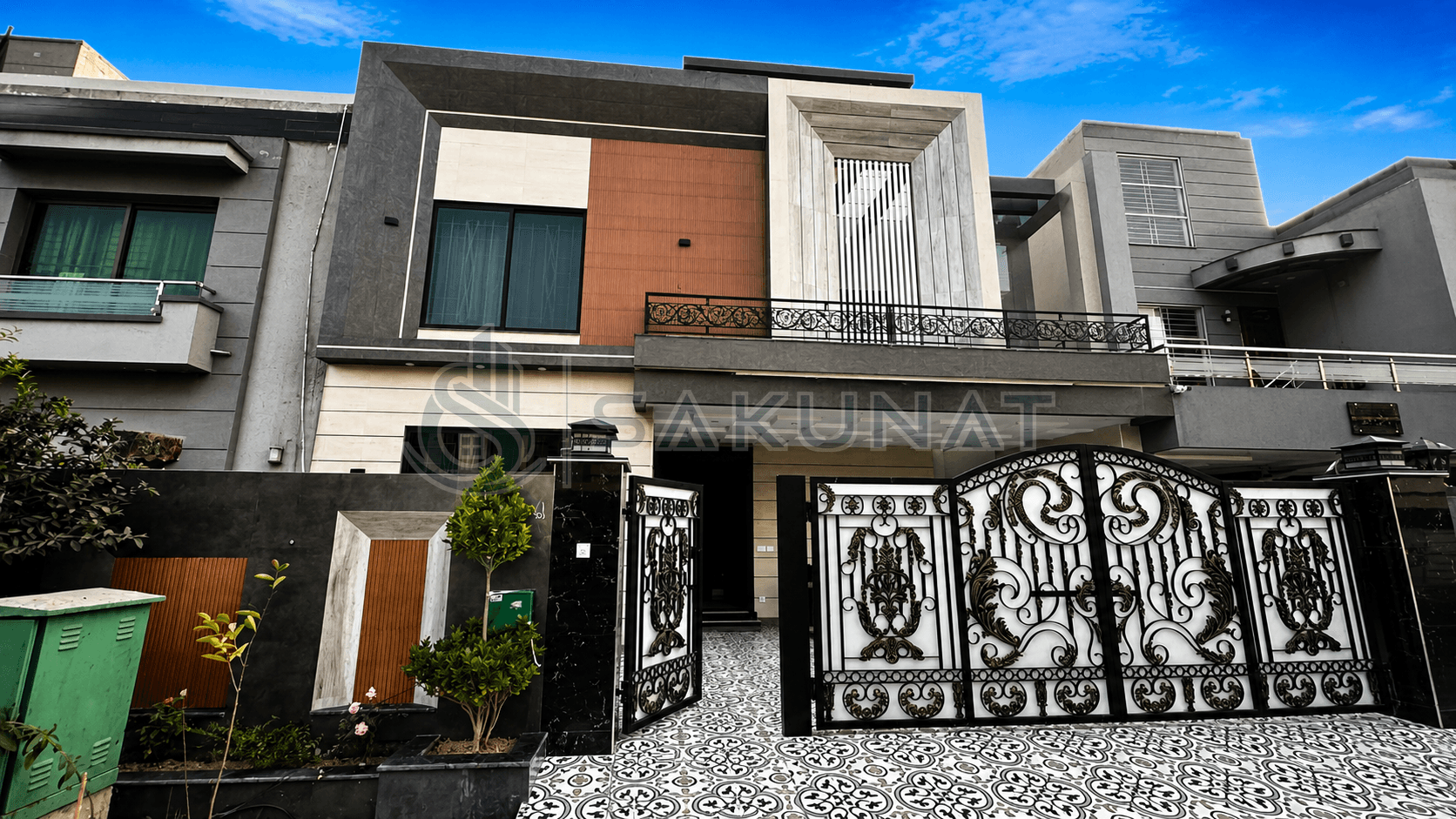 10 Marla 5-bedroom House for sale in Bahria Town - Rafi Block, Lahore