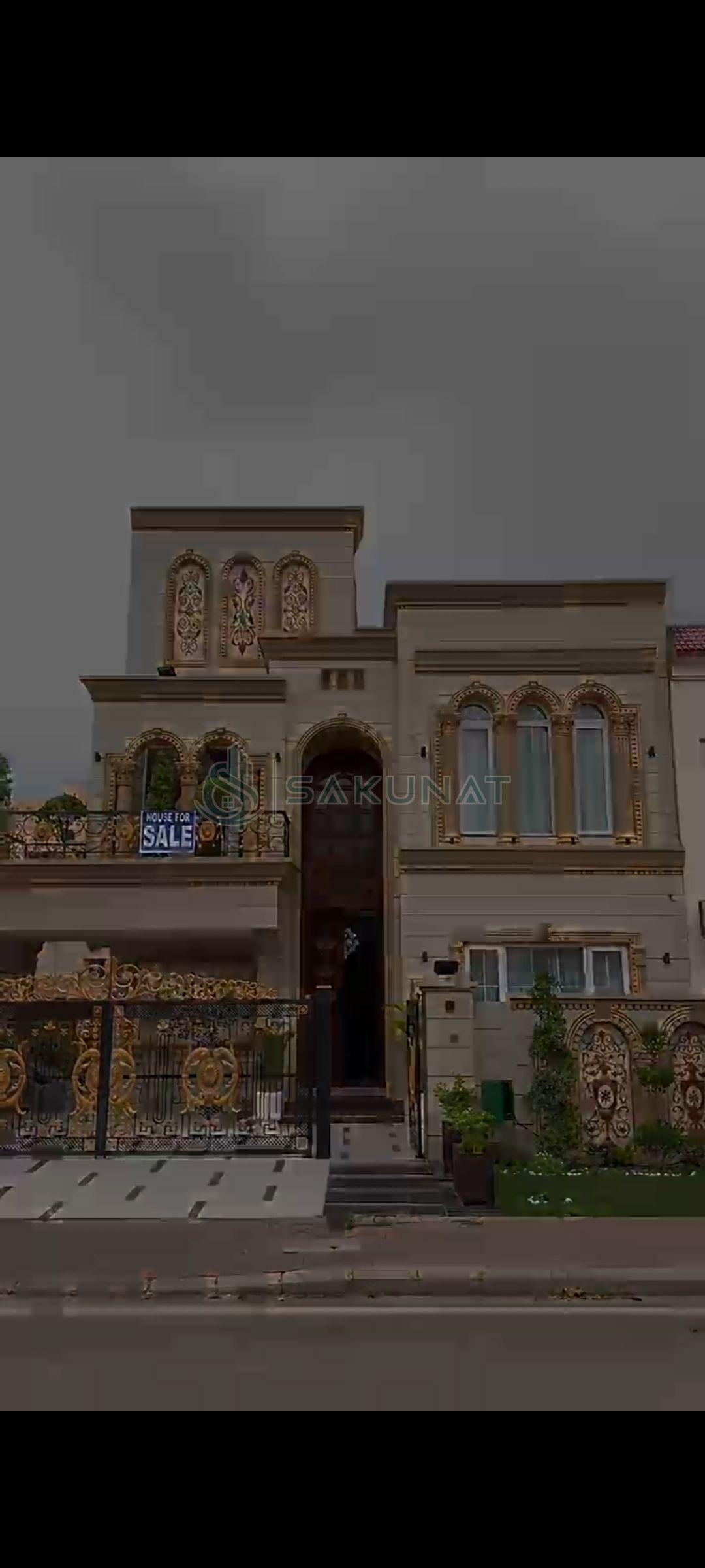 10 Marla 5-bedroom House for sale in Bahria Town - Janiper Block, Lahore